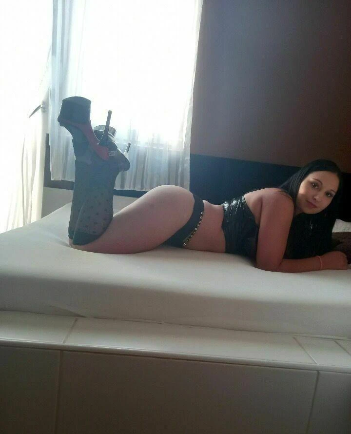 Alina — 2 / 5