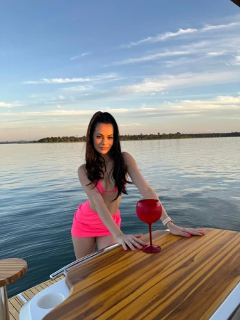 Valentina Sousa — 7 / 10