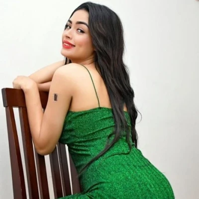 Najlah, Escort, Istanbul