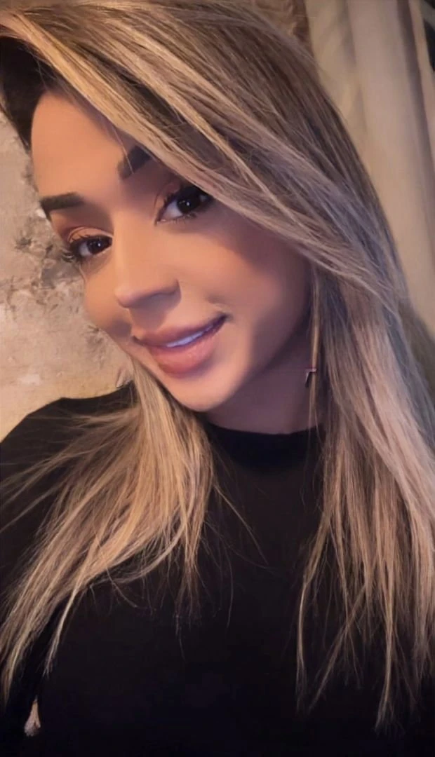 Sabrina fer — 5 / 12