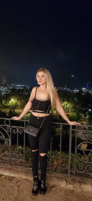 Ttalita, Escort, Paris