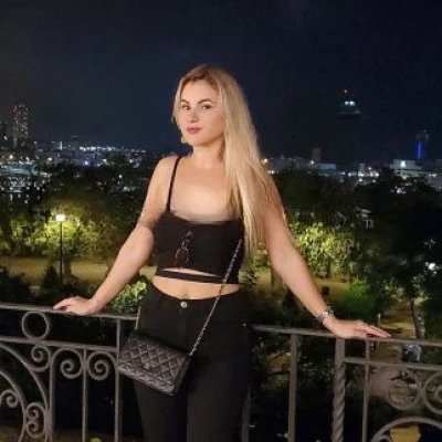 Ttalita, Escort, Paris