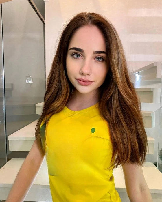 Juliya — 3 / 5