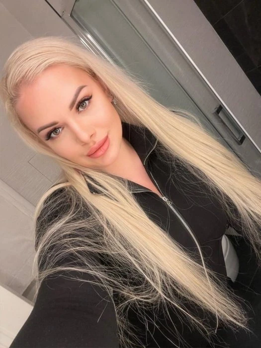 Adelinka — 3 / 5