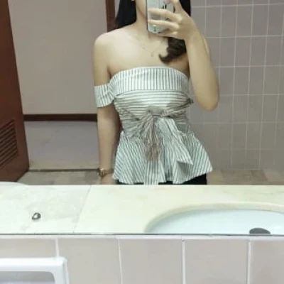 Dinda Aulia, Escort, Pekanbaru