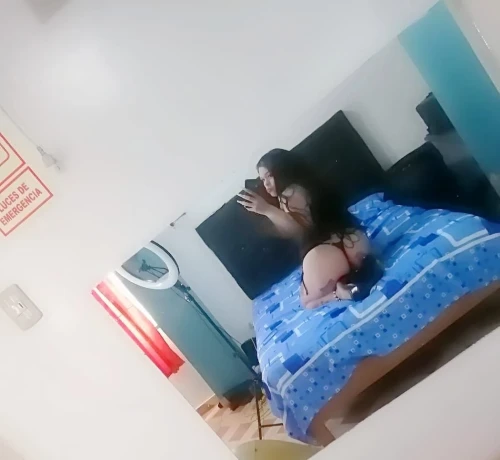 Jimena aparicios — 6 / 8