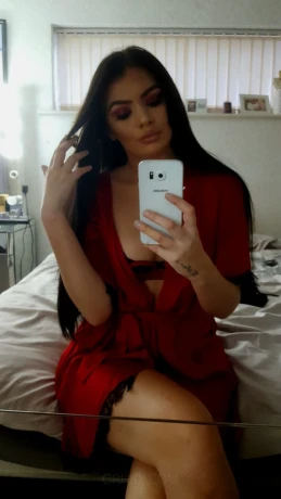 BritishFreakJessica — 4 / 5