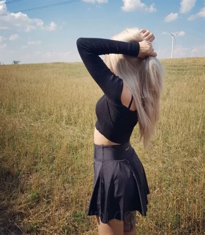 Deutsche junge(18+) Dame 100% echte Bilder — 8 / 21