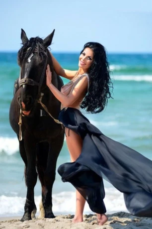 Amanda A Level — 2 / 5