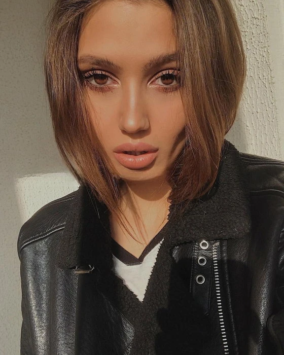 Goldie Sweet — 2 / 4