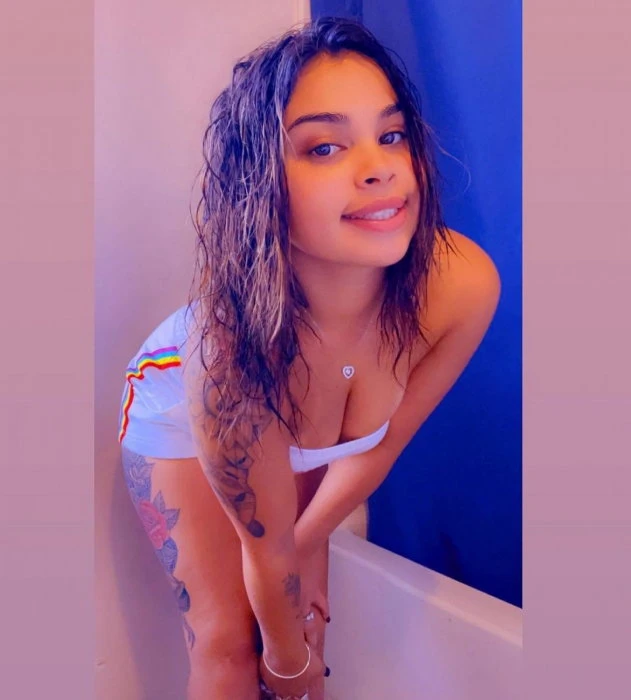 Malaika, Escort, Muscat