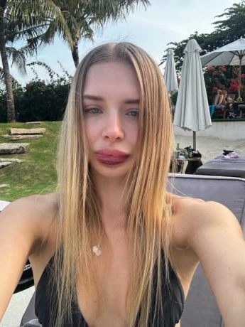 California Babe Pornstar — 6 / 12