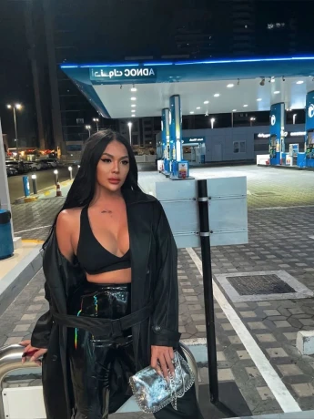 Hailey Love — 6 / 10