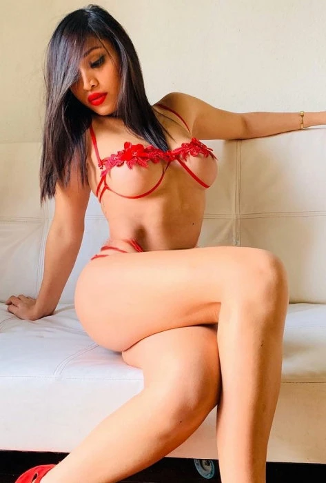 Nikkita — 8 / 9