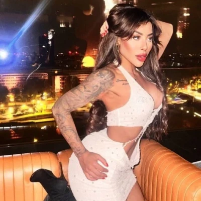 Sabrina, Escort, Paris