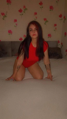 Ariana 19 Hot Top — 4 / 6