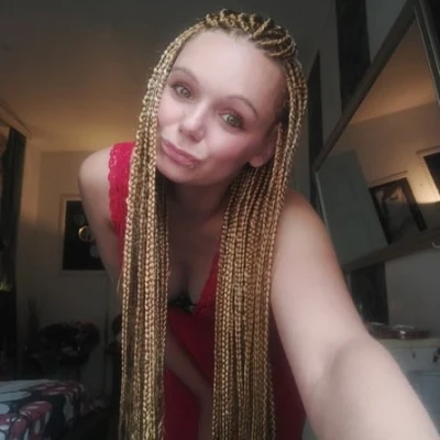 Larissa Ganz Neu, Escort, Lugano