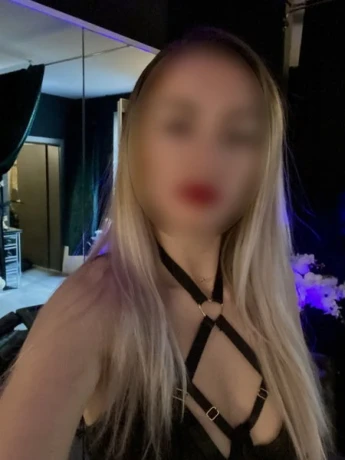 Bizarr Lady Eva   Domina Studio — 4 / 9