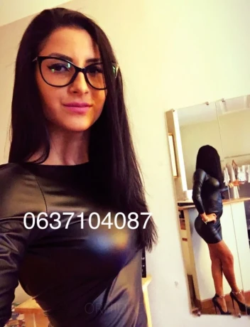 clara1 — 4 / 8