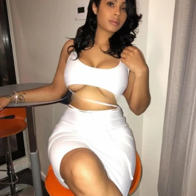 Mirian, Escort, Seeb