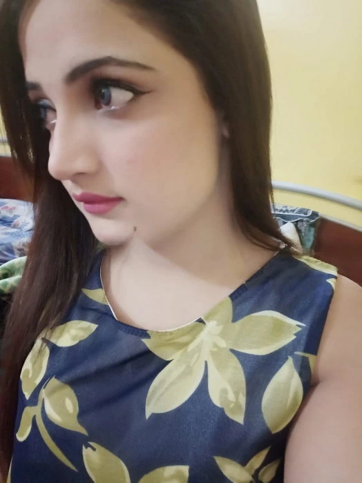 Zeni, Escort, Dubai