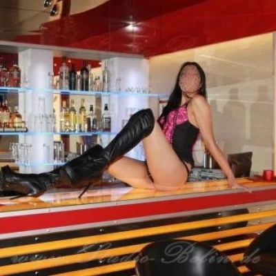 Manu5, Escort, Chemnitz