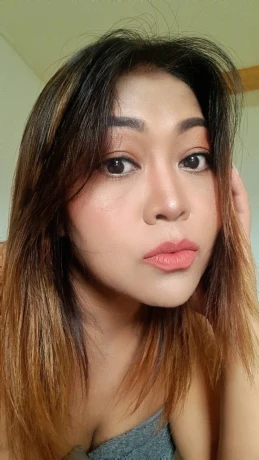 Sexy Thai Frau Will Dich Erotisch Verwoehnen — 1 / 5