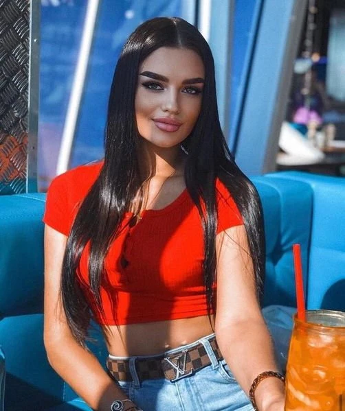 Sexy Jolinna — 5 / 8