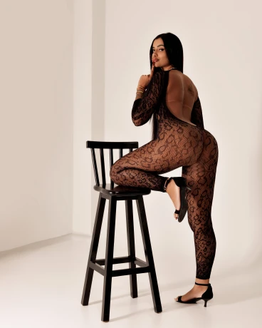 Kamilla ferraz — 1 / 9