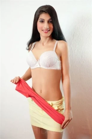 GEILE BIANCA — 2 / 3