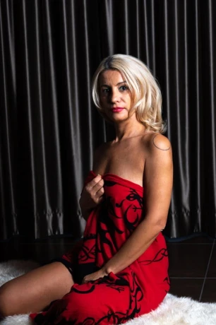 Sensuallounge — 2 / 3