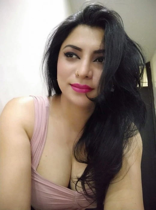 Juhi, Escort, Al Ain