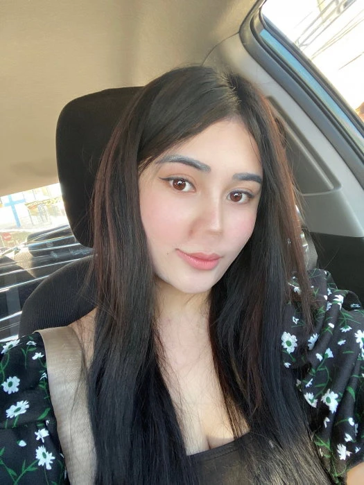 Seraphine, Escort, Tanay