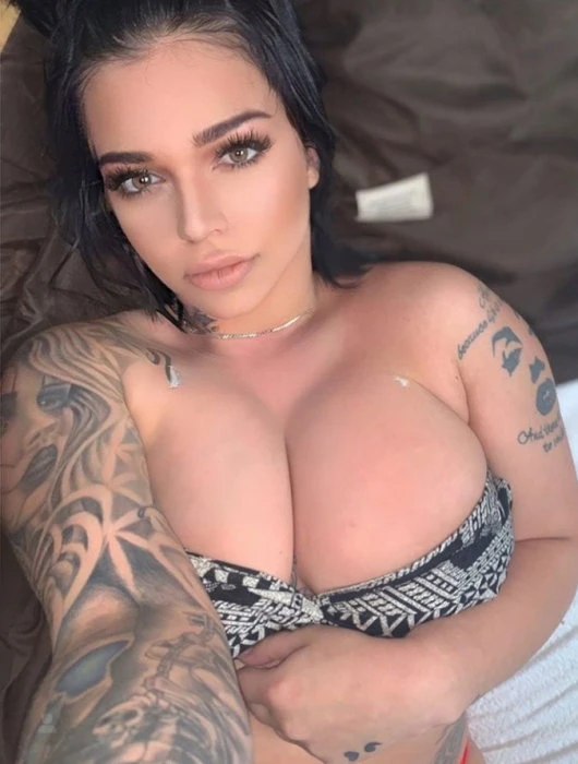 Susan, Escort, Windsor