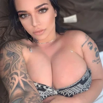 Susan, Escort, Windsor