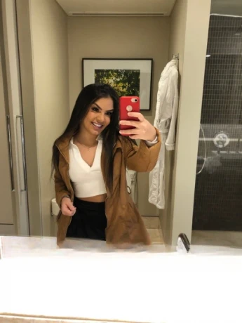 Renatinha Brasil — 10 / 12