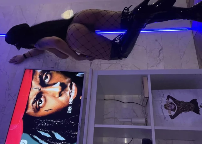 Maya The Bee Fetish — 6 / 9