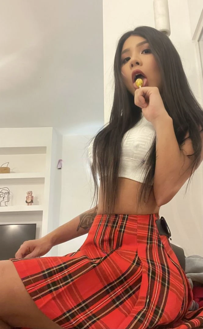 Andrea Hot — 4 / 11