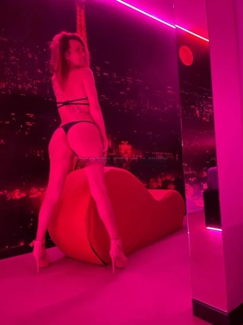 Alaniz Flores — 9 / 12