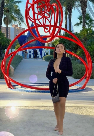 Ambar Latina — 8 / 12