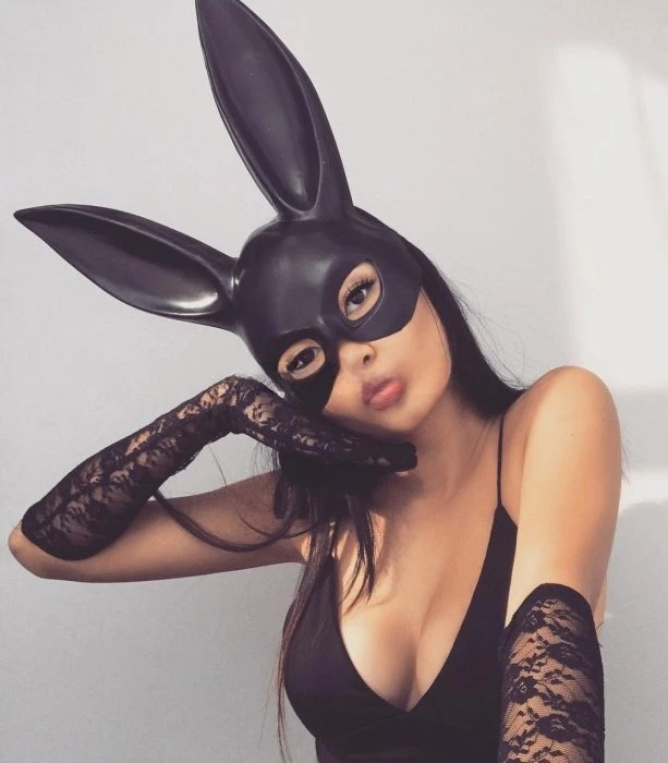 Gurid, Escort, Paris