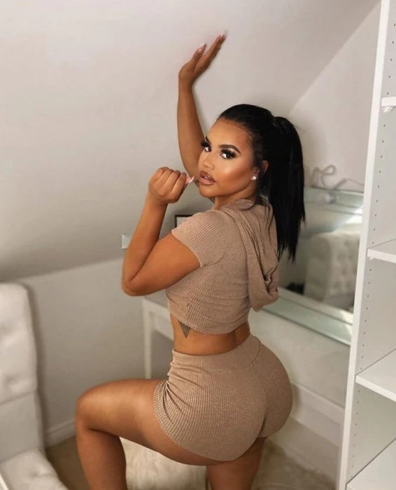 Matilda, Escort, Nizwa