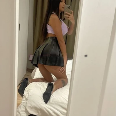 Andrea Hot, Escort, Vienna