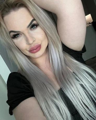 Victoria Fin — 3 / 6