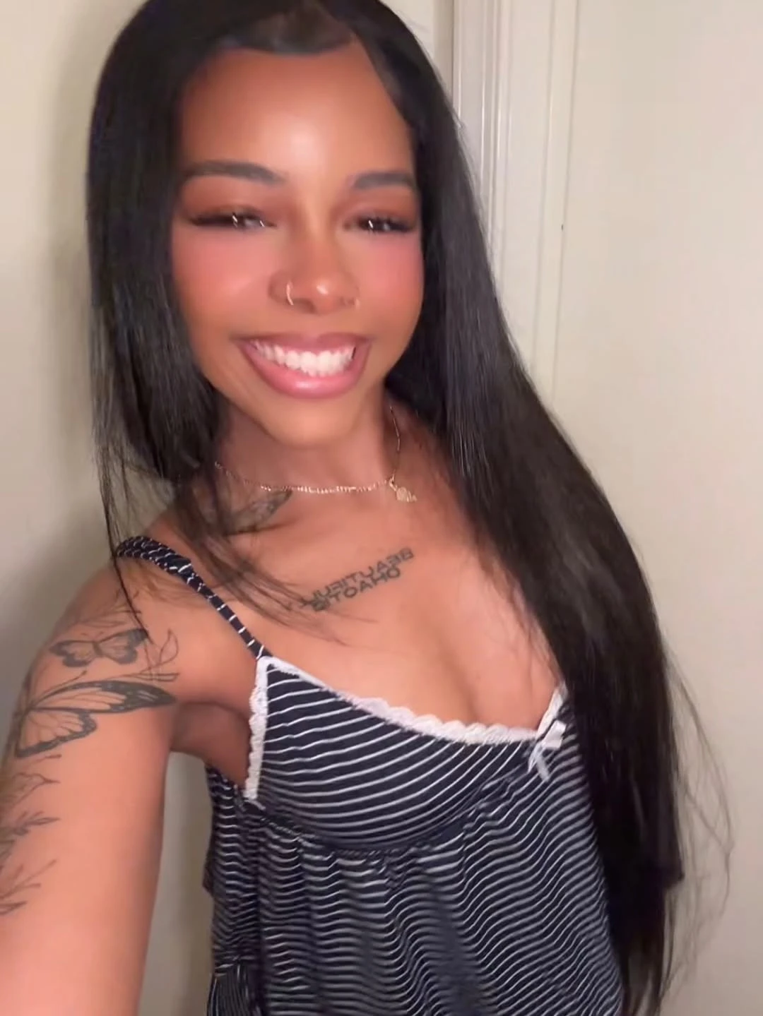 Bella — 6 / 8