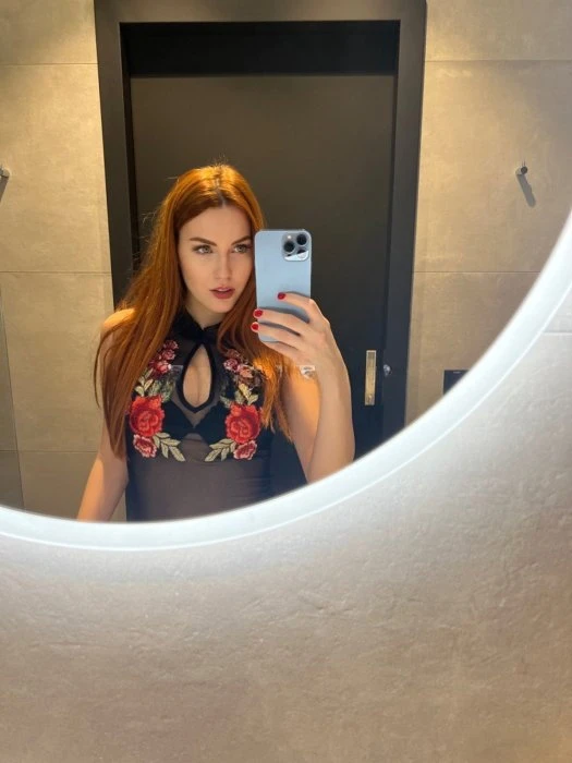 Charlie Pornstar, Escort, Prague