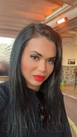 TS Anny 25j. — 2 / 12