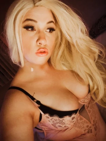 Tiffany Dollfacexo — 2 / 3