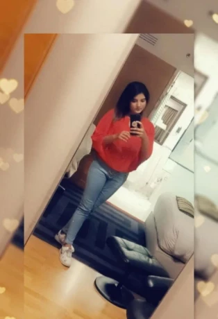 Noor Choudhary — 2 / 9