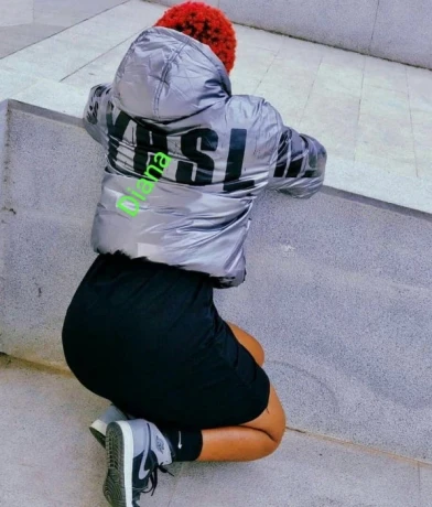 Diana Mbarara — 3 / 4